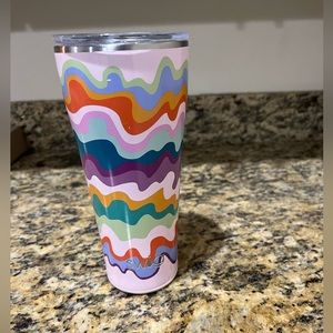Swig 32 oz tumbler